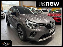 Grigio cassiopea/tetto nero Usata 2022 Renault Captur Intens SUV | 16.650 € (Buon prezzo)