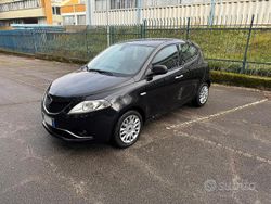 Nero Usata 2016 Lancia Ypsilon Due volumi | 7600 € (Buon prezzo)