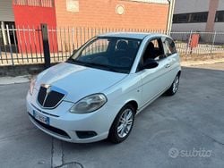 Bianco Usata 2011 Lancia Ypsilon Silver Due volumi | 3900 € (Ottimo prezzo)