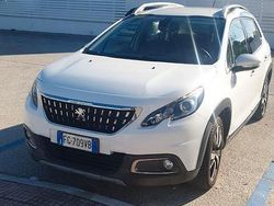 Bianco Usata 2016 Peugeot 2008 SUV | 10.000 € (Buon prezzo)