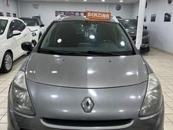 Grigio Usata 2011 Renault Clio GrandTour Station wagon | 2200 € (Buon prezzo)