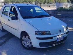 Usata 2000 Fiat Punto S Due volumi | 1799 € (Molto cara)