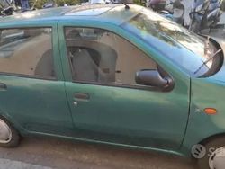 Verde Usata 1996 Fiat Punto Due volumi | 990 € (Ottimo prezzo)