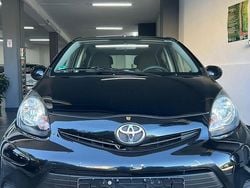 Nero Usata 2014 Toyota Aygo Due volumi | 6000 € (Buon prezzo)
