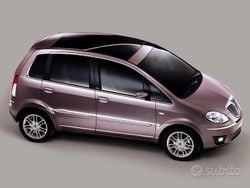Marrone Usata 2009 Lancia Musa Monovolume | 4900 € (Cara)