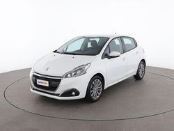Bianco Usata 2016 Peugeot 208 Active Due volumi | 8599 € (Buon prezzo)