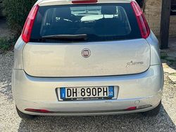 Grigio Usata 2007 Fiat Grande Punto Due volumi | 3490 € (Molto cara)