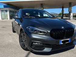 Grigio Usata 2020 BMW 118 Advantage Due volumi | 22.999 € (Ottimo prezzo)