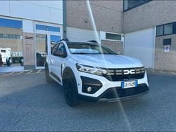 Bianco ghiaccio Usata 2024 Dacia Sandero Extreme Tre volumi | 17.500 € (Buon prezzo)