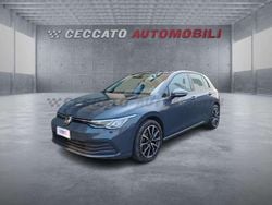 Grigio Usata 2020 VW Golf Life Tre volumi | 15.379 € (Buon prezzo)