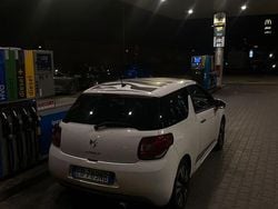 Bianco Usata 2010 DS Automobiles DS3 Monovolume | 6000 €