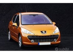 Grigio Usata 2006 Peugeot 207 Tre volumi | 1400 € (Ottimo prezzo)