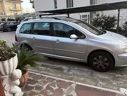 Usata 2009 Peugeot 307 Station wagon | 550 €