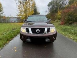 Marrone Usata 2011 Nissan Navara Pick-up | 16.500 € (Molto cara)