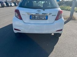 Bianco Usata 2013 Toyota Yaris Due volumi | 6600 € (Ottimo prezzo)