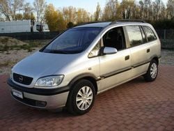 Grigio Usata 2002 Opel Zafira Monovolume | 2000 € (Buon prezzo)