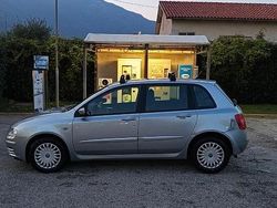 Grigio Usata 2007 Fiat Stilo Dynamic Tre volumi | 1500 € (Ottimo prezzo)