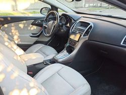 Nero Usata 2012 Opel Astra GTC Coupé | 7700 € (Buon prezzo)
