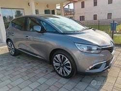 Grigio Usata 2021 Renault Scénic IV Business Monovolume | 11.990 € (Ottimo prezzo)