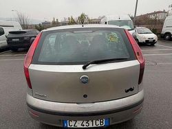 Usata 2005 Fiat Punto Tre volumi | 1350 € (Ottimo prezzo)