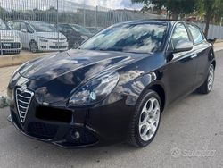 Nero Usata 2013 Alfa Romeo Giulietta Distinctive Tre volumi | 5999 € (Ottimo prezzo)