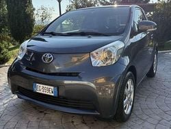Usata 2011 Toyota iQ Sol Due volumi | 8499 € (Cara)