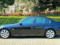 Nero Usata 2005 BMW 320 Tre volumi | 3800 € (Buon prezzo)
