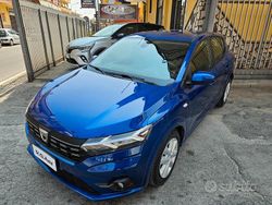 Blu Usata 2022 Dacia Sandero Comfort Tre volumi | 11.800 € (Buon prezzo)