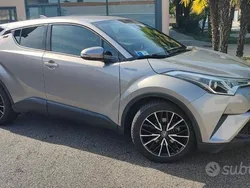 Grigio scuro Usata 2018 Toyota C-HR Team SUV | 16.500 € (Buon prezzo)