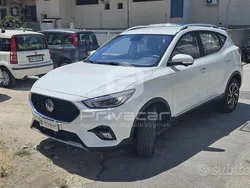 Bianco Usata 2022 MG ZS Luxury Tre volumi | 13.400 € (Buon prezzo)