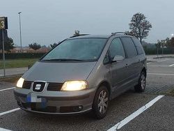 Grigio Usata 2010 Seat Alhambra Reference Monovolume | 5000 €