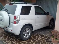 Bianco Usata 2009 Suzuki Vitara SUV | 10.500 €