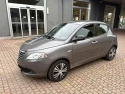 Grigio Usata 2016 Lancia Ypsilon Silver Due volumi | 6900 € (Molto cara)