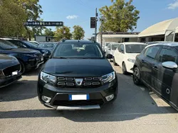 Grigio Usata 2020 Dacia Sandero Stepway Due volumi | 8499 € (Ottimo prezzo)