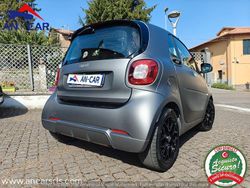 Grigio opaco Usata 2019 Smart ForTwo Coupé Superpassion Due volumi | 13.800 € (Buon prezzo)