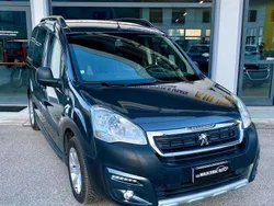 Grigio Usata 2017 Peugeot Partner Tepee Outdoor Monovolume | 17.490 € (Molto cara)