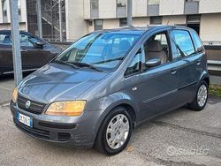 Grigio Usata 2004 Fiat Idea Emotion Monovolume | 1720 € (Buon prezzo)