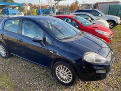Blu/azzurro Usata 2014 Fiat Punto Lounge Tre volumi | 3300 € (Buon prezzo)