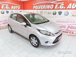 Grigio Usata 2009 Ford Fiesta Tre volumi | 3800 € (Buon prezzo)