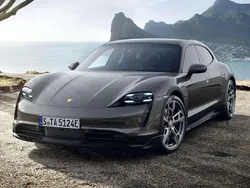 Grigio vulcano metallizzato Usata 2022 Porsche Taycan Cross Turismo Tre volumi | 65.900 € (Super prezzo)