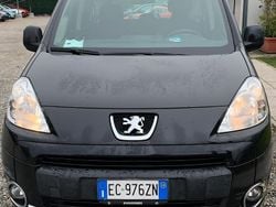 Nero Usata 2010 Peugeot Partner Tepee Outdoor Monovolume | 5990 € (Buon prezzo)