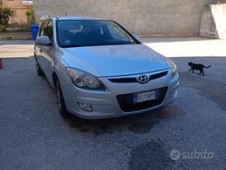 Grigio Usata 2009 Hyundai i30 Tre volumi | 1500 € (Super prezzo)