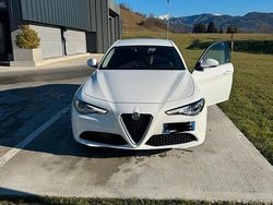 Bianco Usata 2019 Alfa Romeo Giulia Tre volumi | 17.500 €