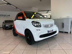 Bianco Usata 2015 Smart ForTwo Coupé Passion Due volumi | 13.600 € (Cara)