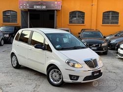 Bianco Usata 2012 Lancia Musa Monovolume | 4999 € (Buon prezzo)