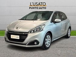 Argento Usata 2015 Peugeot 208 Active Due volumi | 10.500 € (Molto cara)