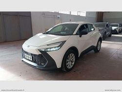 Bianco Usata 2024 Toyota C-HR Active SUV | 27.590 € (Cara)