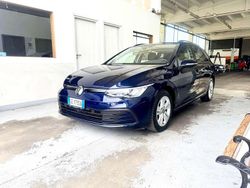 Blu/azzurro Usata 2021 VW Golf VIII Life Station wagon | 17.300 € (Cara)