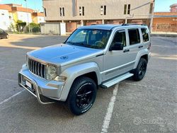 Argento Usata 2008 Jeep Cherokee Limited SUV | 8900 € (Molto cara)