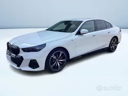 Bianco Usata 2024 BMW 520 M Sport Tre volumi | 54.900 € (Ottimo prezzo)